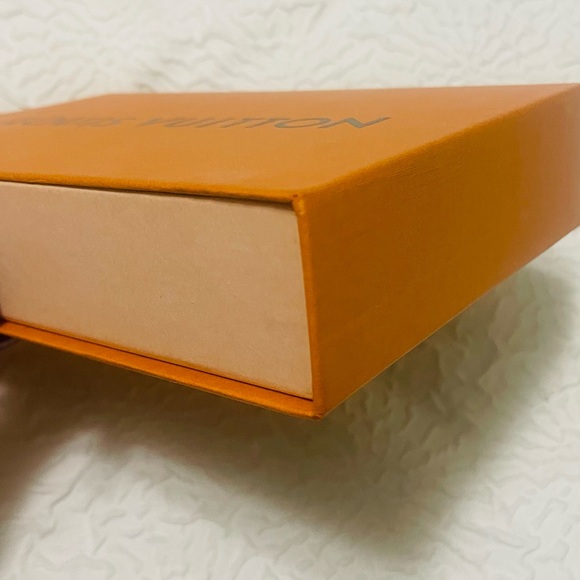 Louis Vuitton Gift Box-Excellent Condition! - Picture 5 of 6